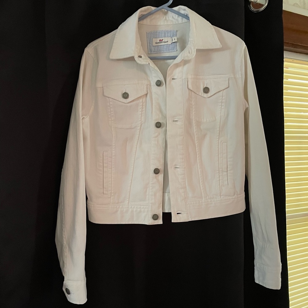 Vineyard Vines white denim jacket!